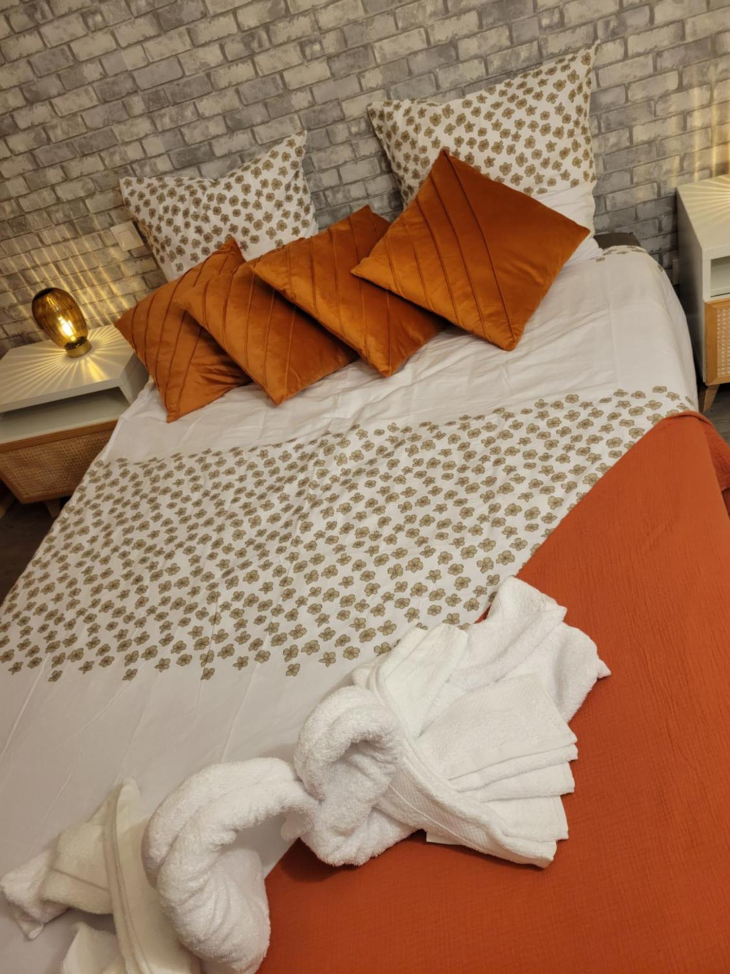 Le Duplex Du Cocon De ורסאי מראה חיצוני תמונה